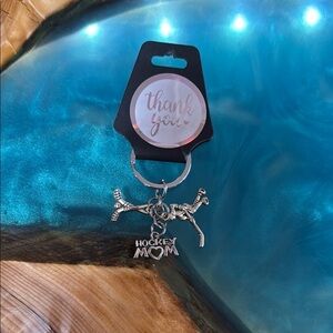 Silver‎ Hockey Mom Keychain